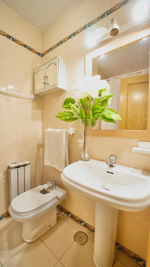 Bonito Y Acogedor Apartamento Pleno Centro Junto Catedral グラナダ エクステリア 写真
